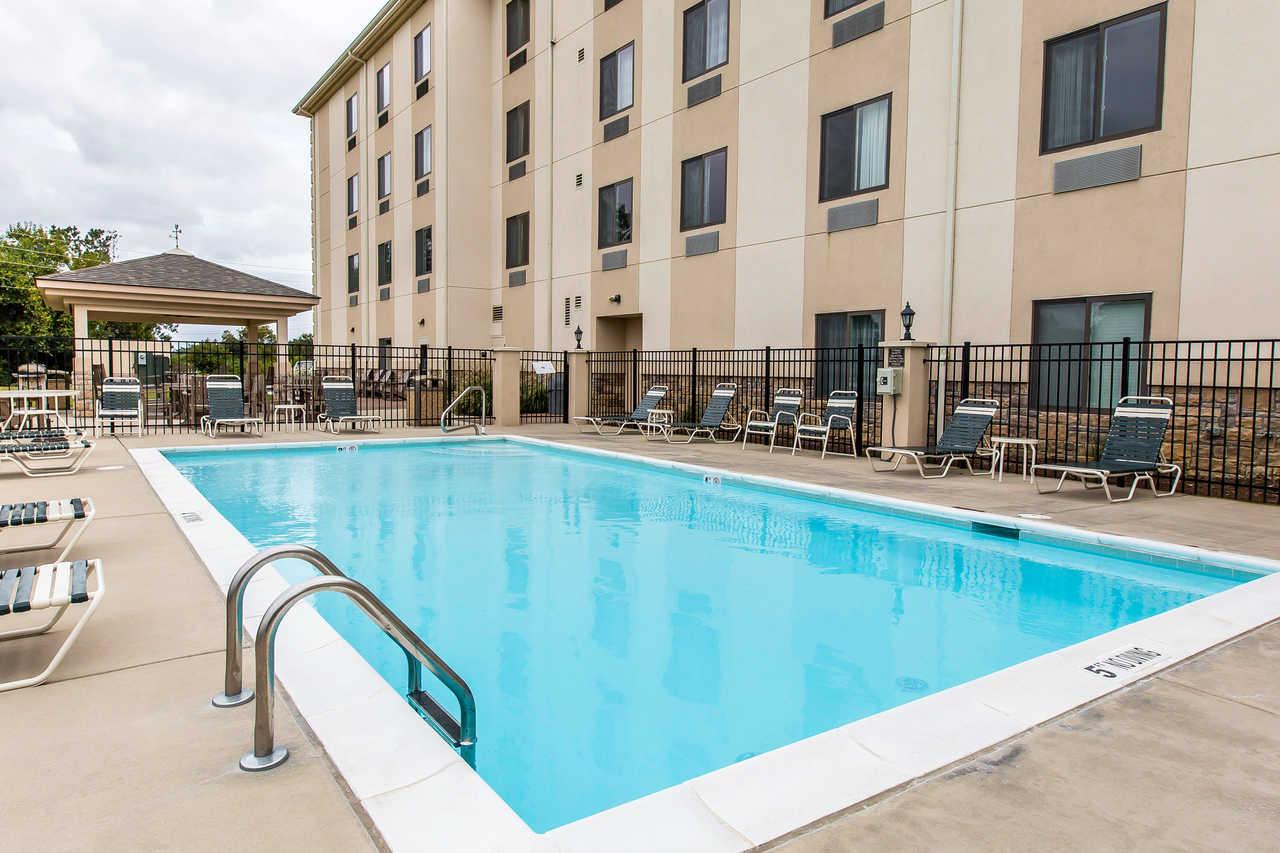 Sleep Inn & Suites Smithfield Near I-95 Exterior photo