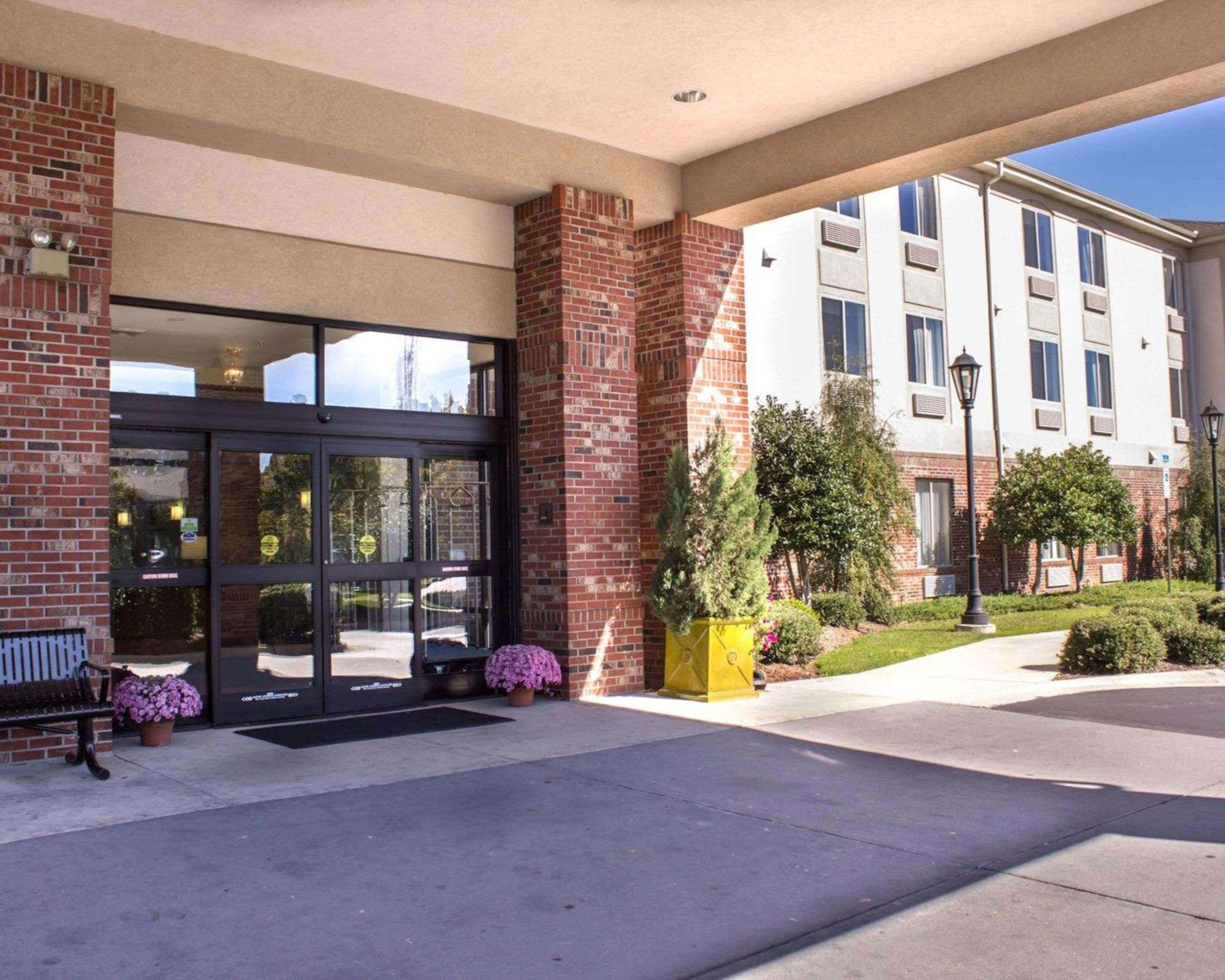 Sleep Inn & Suites Smithfield Near I-95 Exterior photo
